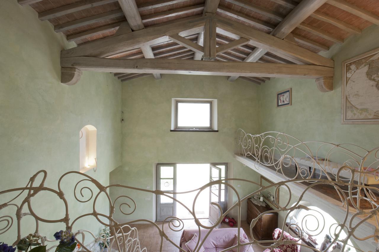 카솔레 델사 La Casa Di Arianna B&B 외부 사진
